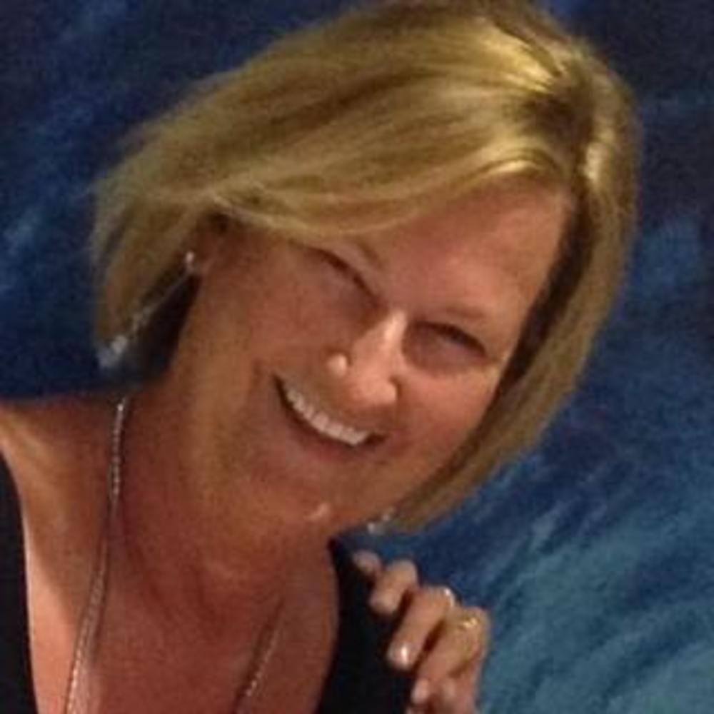 Meet your Posher, Deedee